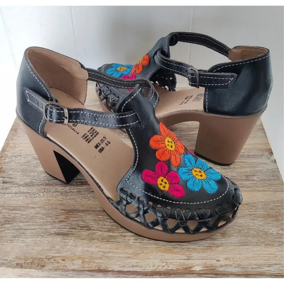 Handmade Shoes - Mexican Heeled Black Sandals Huarache Genuine Leather Floral Embroidered 8.5 M